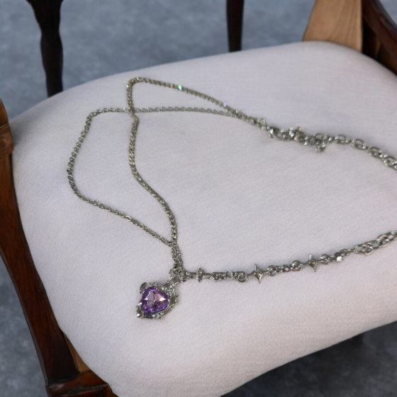 Doble cadena con corazón violeta
