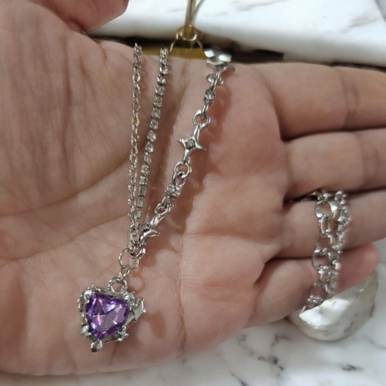 Doble cadena con corazón violeta