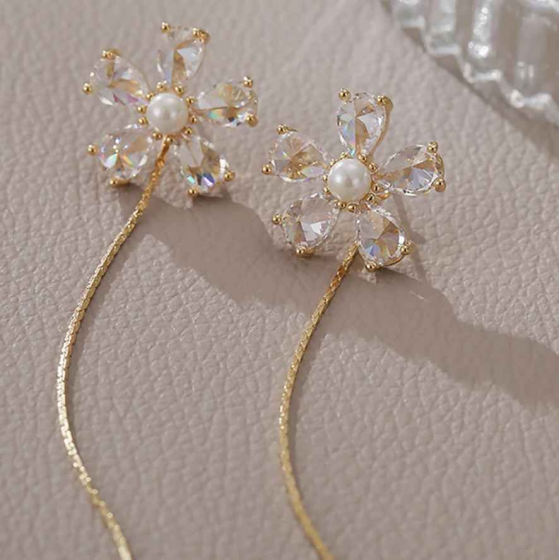 Flores con cadena