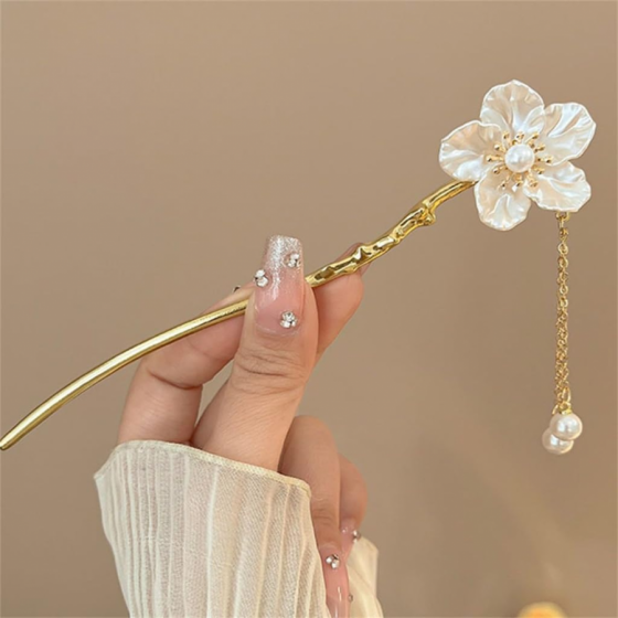 Flor blanca perlada grande