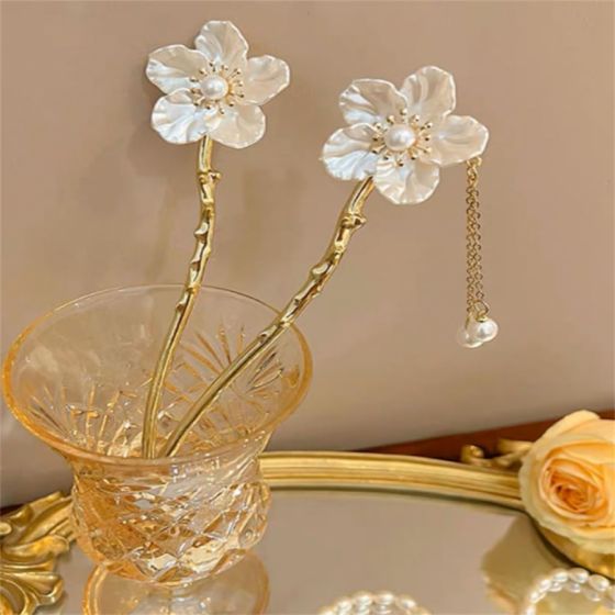 Flor blanca perlada grande