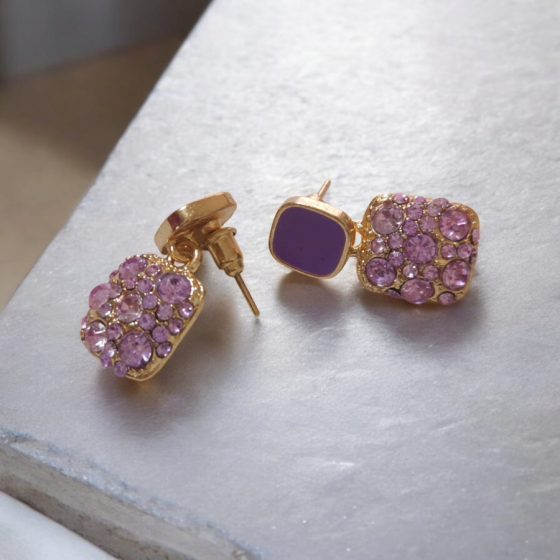 Piedras violetas