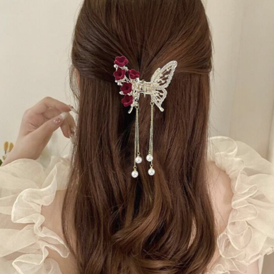 Mariposa floreada brillante