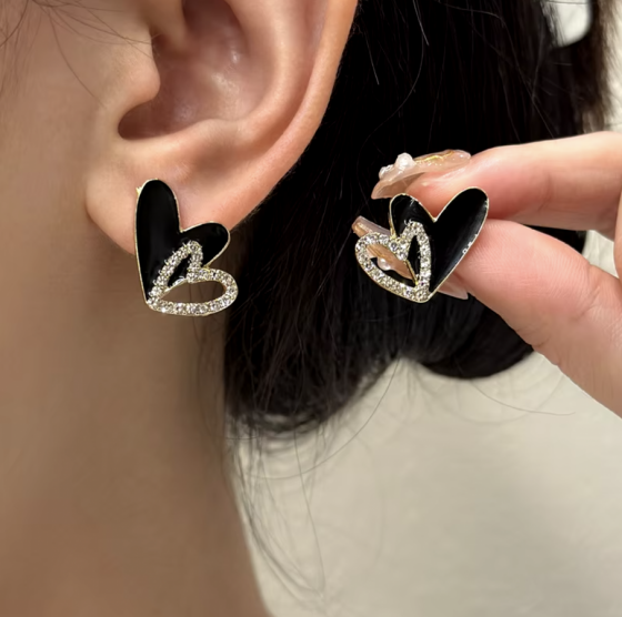 Doble corazón negro