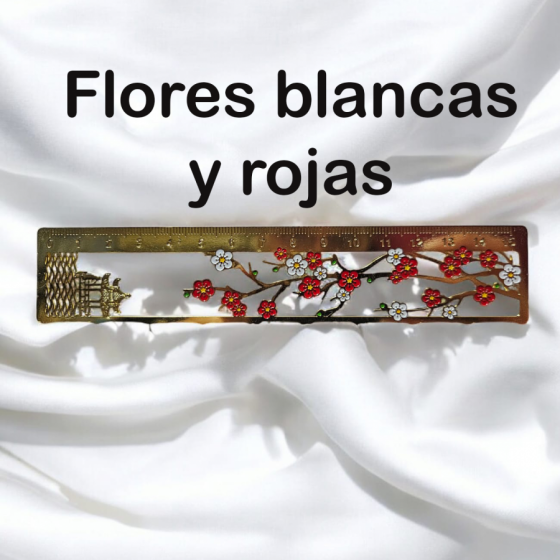 Flores blancas y rojas