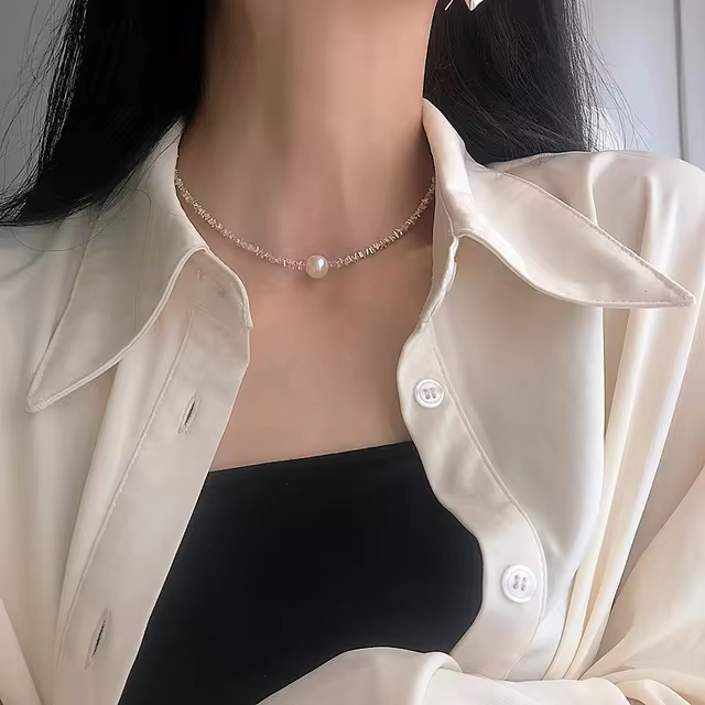 Gargantilla con perlita